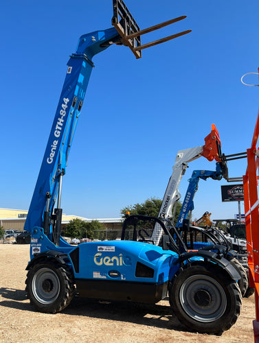 Telehandler 8K 44' Reach